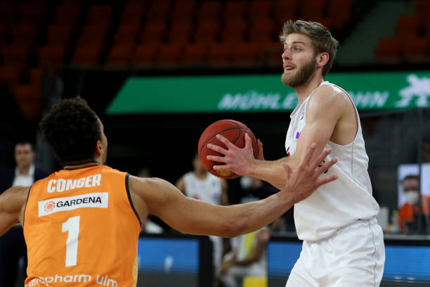 阿尼西莫娃 阿尼西莫娃